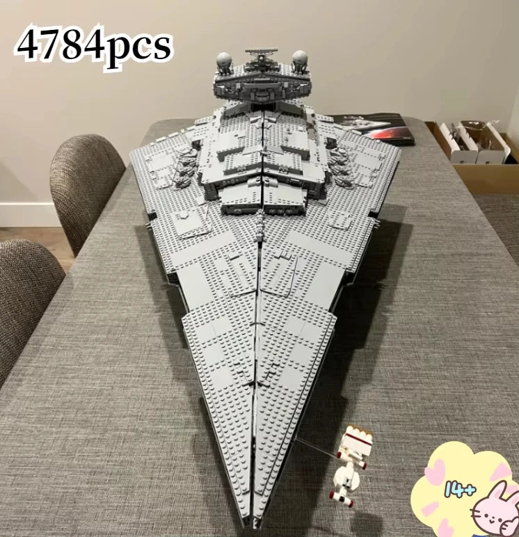 Destroyer Estelar Imperial UCS · 4.784 peças