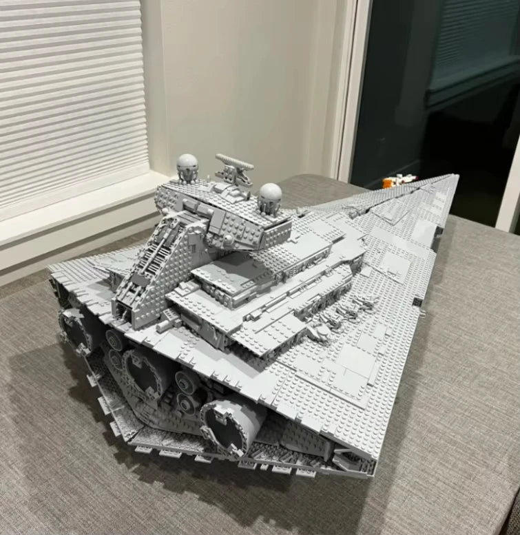 Destroyer Estelar Imperial UCS · 4.784 peças