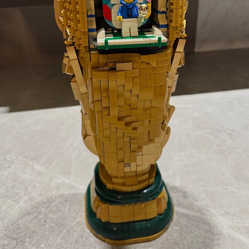 Trophée de la Coupe du Monde · 2 842 pièces