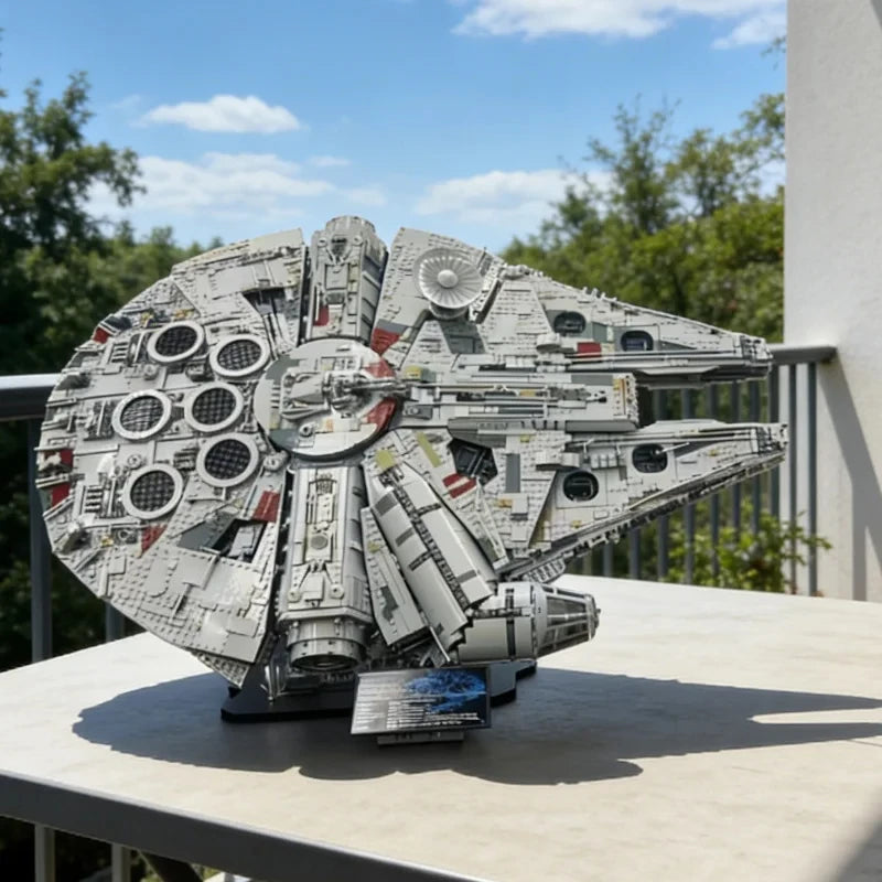 Millennium Falcon · UCS Sternenschiff · 7.541 Teile