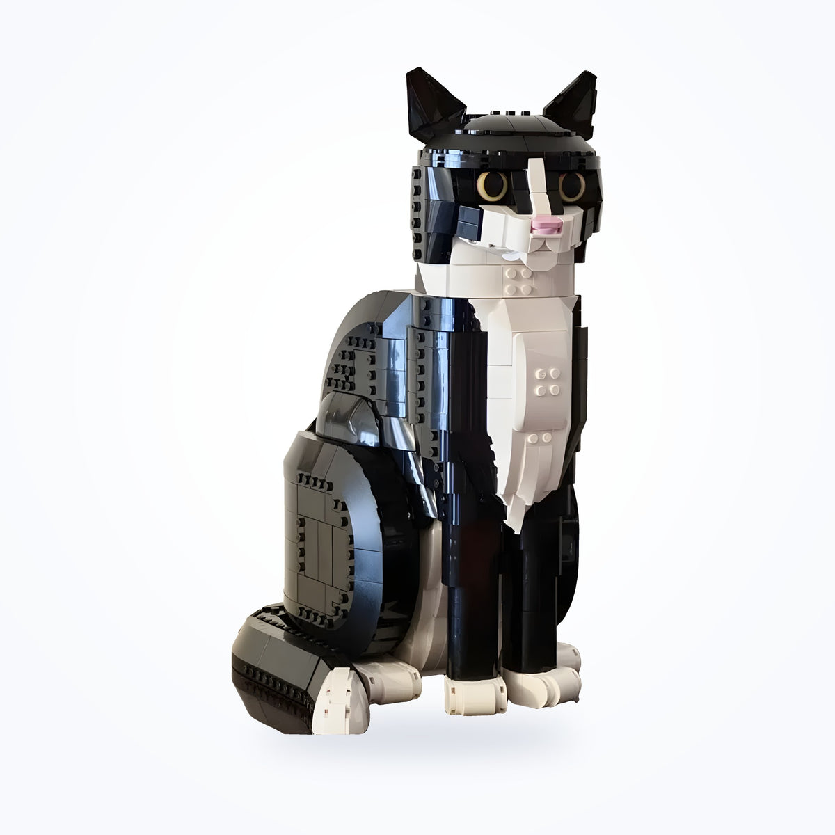 Black and White Cat · 1,710 pieces